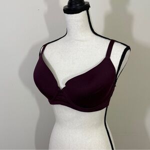 Elegant Women's in burgundy  sz 38 DD Bra Tranquil & True